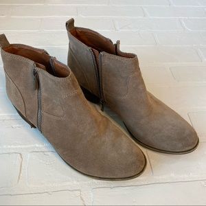Lucky Brand Betwixed ankle boots 9.5